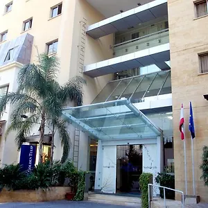 احجز هنا